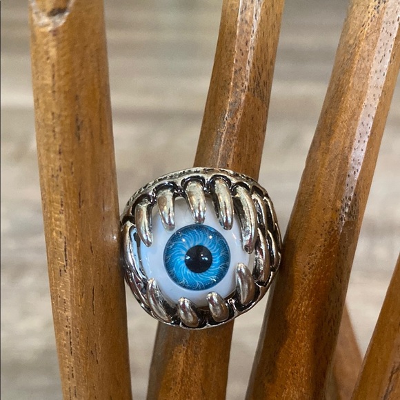 Silver Ring with Blue Eye Design - Picture 2 of 11